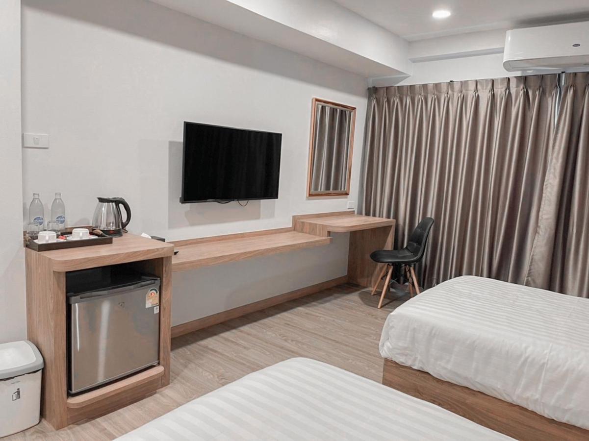 Nakara Hotel, Ubon Ratchathani Esterno foto
