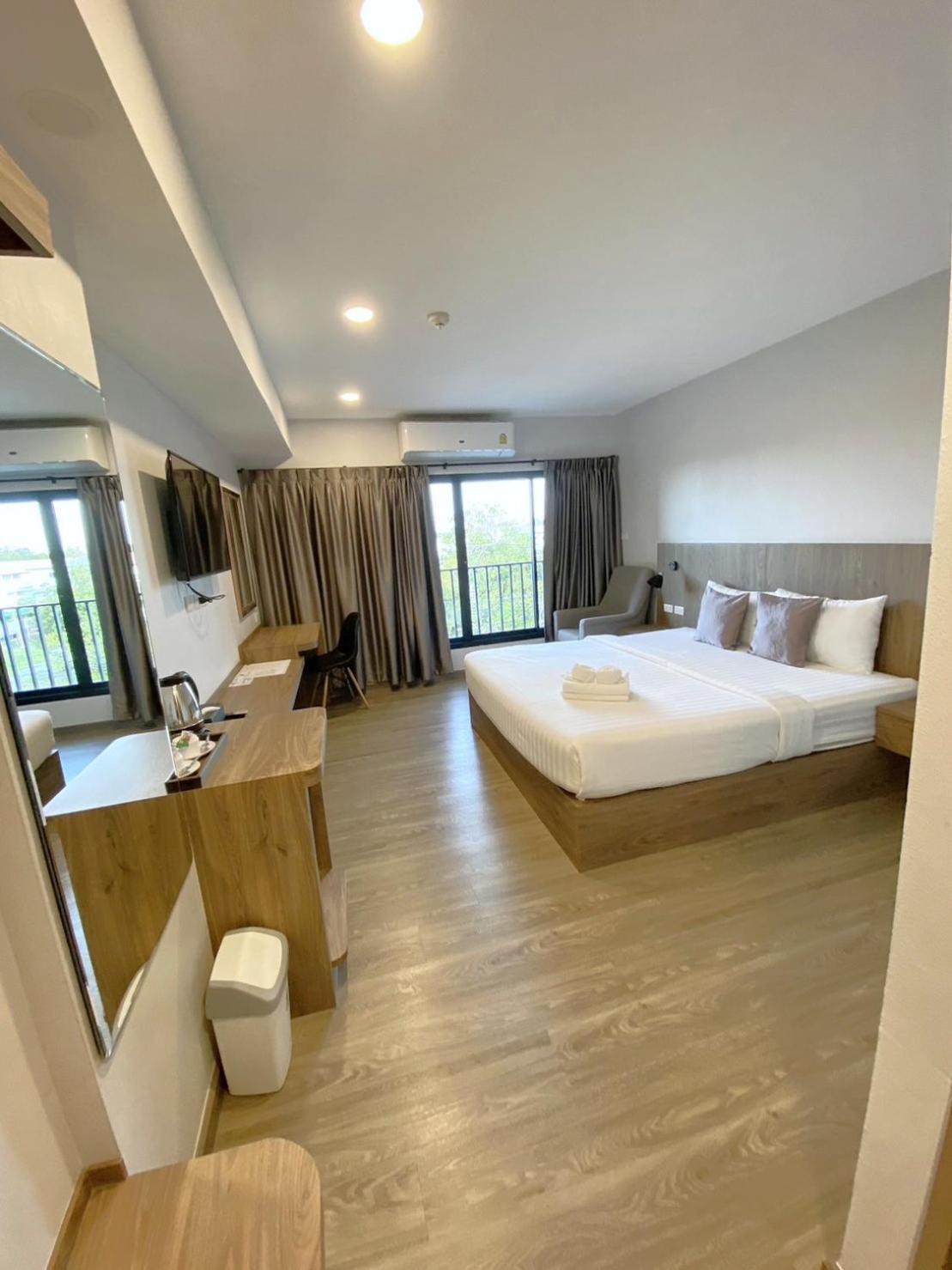 Nakara Hotel, Ubon Ratchathani Esterno foto